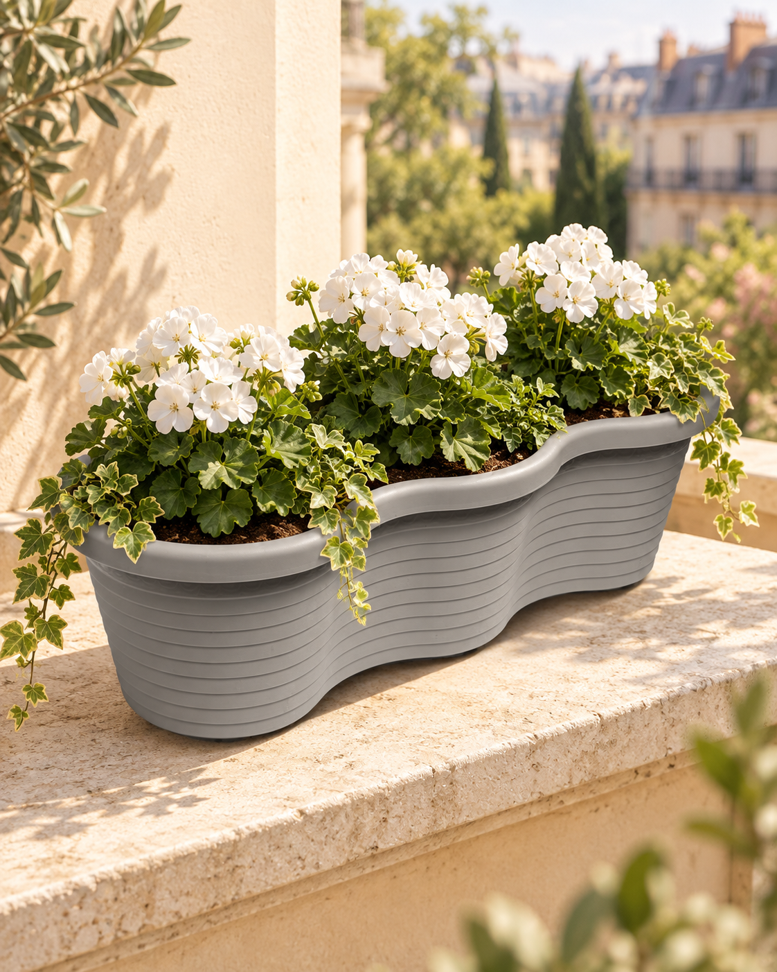 FLOWERPOT POLO (B225) styled in everyday use